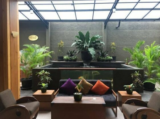 Hemangini Hotel Bandung - Photo3