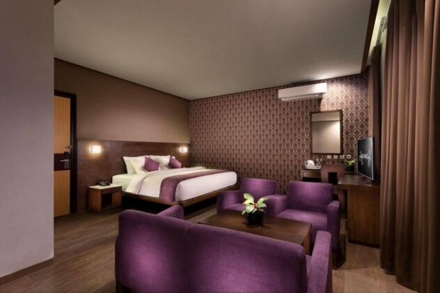 Hemangini Hotel Bandung - Photo5