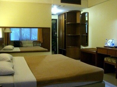 Hotel Setiabudhi Indah - Photo4