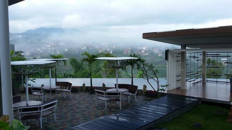Moscato Hotel and Cafe - Photo4