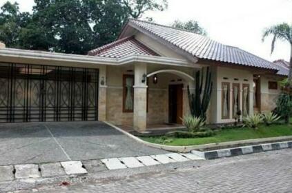 Mulyasari Guest House