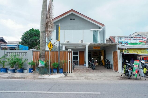 OYO 2279 Rumah Teteh