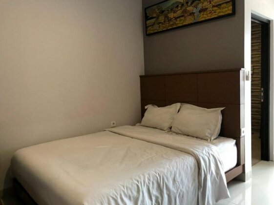 OYO 3255 Enam Delapan Residence - Photo2
