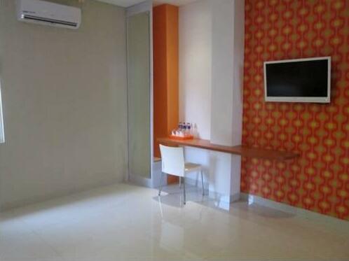 OYO 340 Cleo Residence - Photo4
