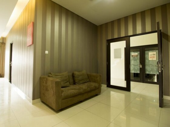 RedDoorz @ Ciumbeleuit - Photo4