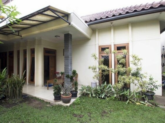 RedDoorz @ Gegerkalong Hilir - Photo3