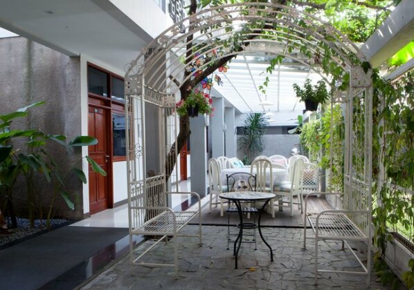 RedDoorz near Gedung Sate - Photo4