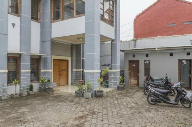 RedDoorz near Jatinangor Town Square - Photo4
