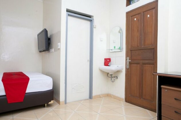 RedDoorz near Maranatha University 4 - Photo5