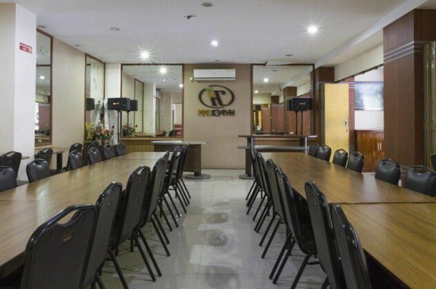 RedDoorz @ Paskal Hyper Square - Photo3