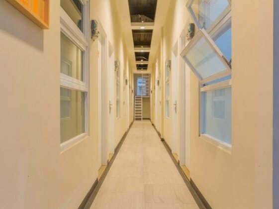 RedDoorz Plus near Rumah Mode 2 - Photo4
