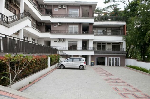 RedDoorz Plus near Sukajadi 2 - Photo3
