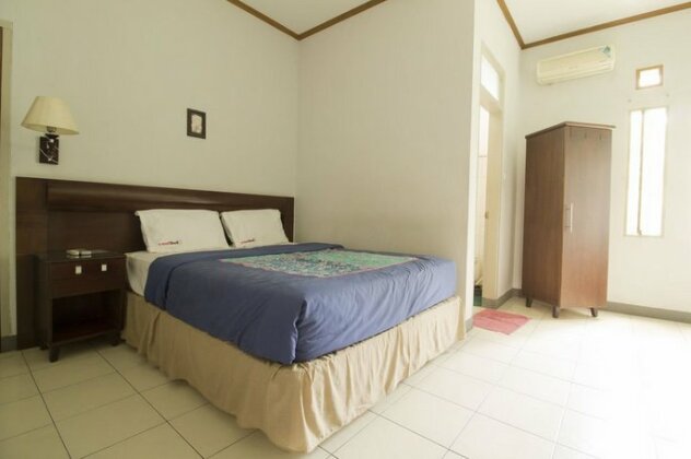 RedDoorz @ Setrasari - Photo4
