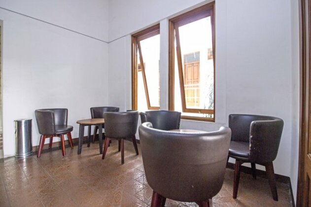 Residences by RedDoorz near Rumah Mode - Photo5
