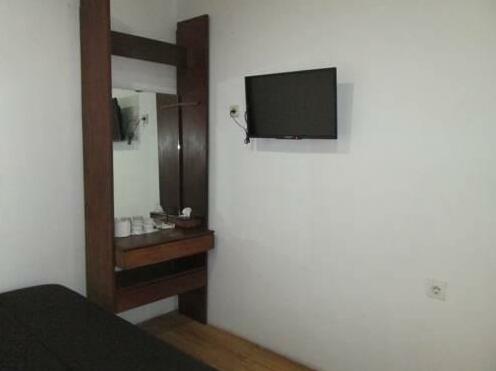 RMHR Guest House - Photo4