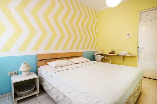 Rose Chamber Bed and Breakfast - Photo2