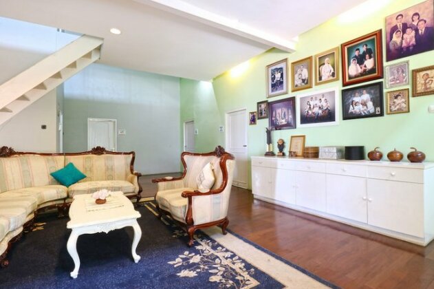 Rose Chamber Bed and Breakfast - Photo3