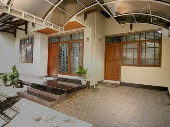 Rumah Dyandra Turangga - Photo2