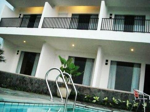 Rumah Teras Pavilion Bandung - Photo5