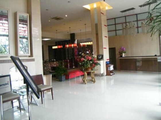 Scarlet Dago Hotel - Photo2