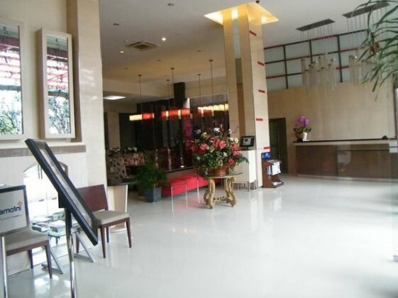 Scarlet Dago Hotel - Photo2