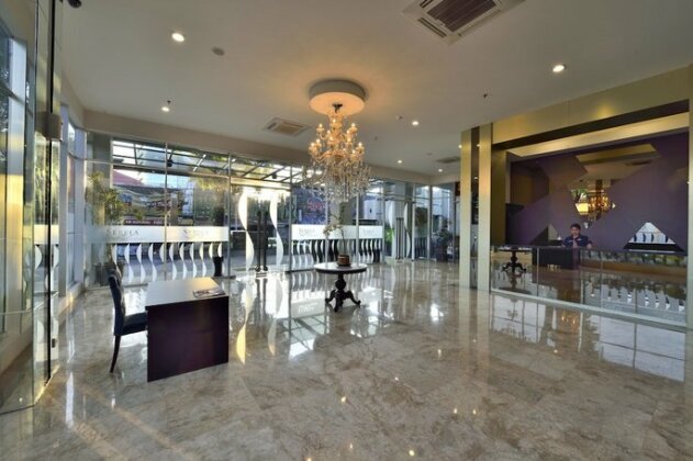 Serela Cihampelas Hotel - Photo2
