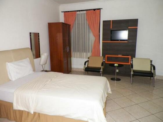Sopotta Hotel & Cafe - Photo4