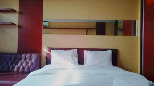 Studio Room @ Dago Suites Apt near ITB By Travelio