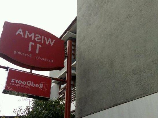 Wisma 11 - Photo2