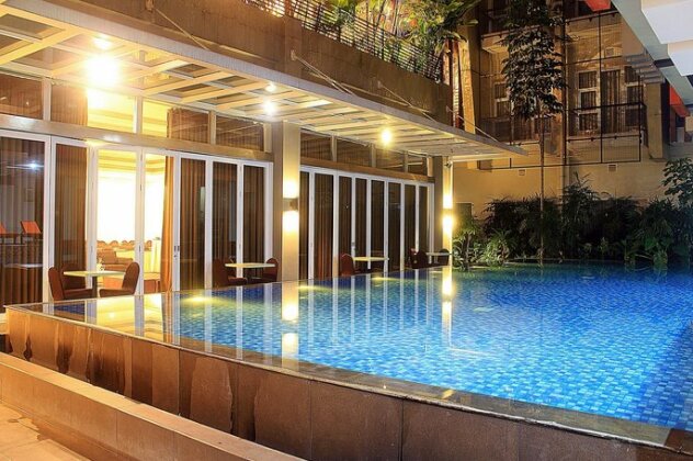 ZEN Premium Setrawangi Raya