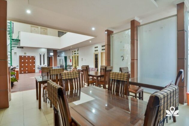 ZEN Rooms Basic GOR Cikutra - Photo3