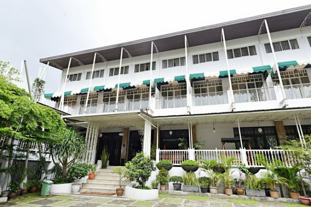 ZEN Rooms Sukaresmi Karang Setra