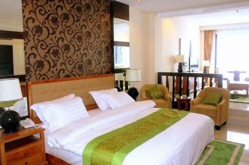 Hotel Gran Surya - Photo2