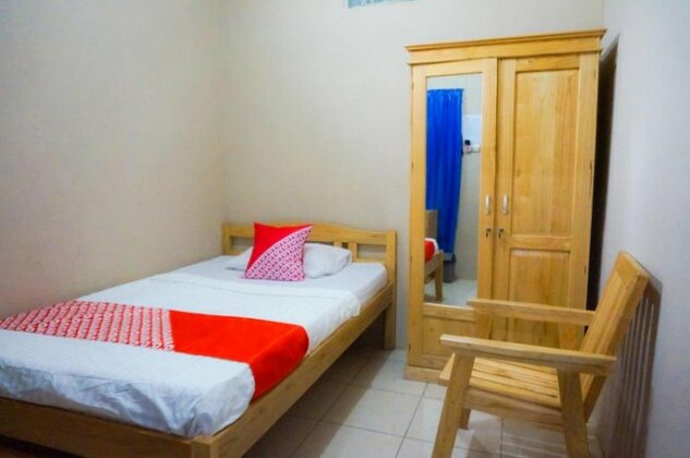 OYO 2954 Aulia Residence - Photo2
