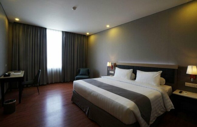 Pyramid Suites Hotel - Photo4