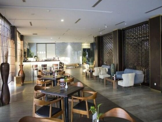 Rattan Inn Hotel - Photo3