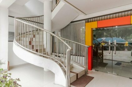 RedDoorz Syariah near RSU Suaka Insan