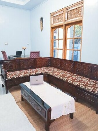 Agus Hidden Homestay - Banjar Sweet Village