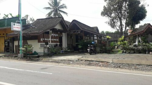 Jujugan Homestay & Resto