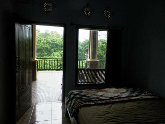 Pondok Pinang Homestay - Photo2