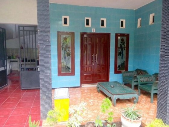 Sritanjung Homestay - Photo2