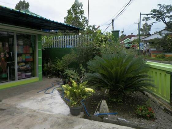  Photo 1