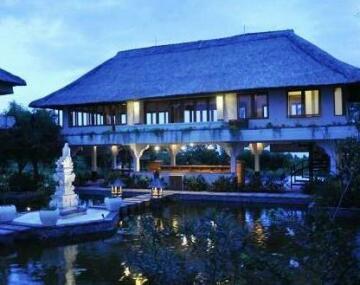 Santi Sari Boutique Hotel