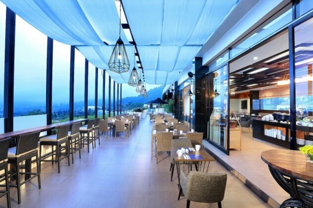Aston Inn Batu - Photo5