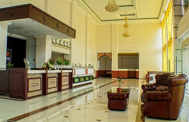 Grand City Batu Hotel - Photo3