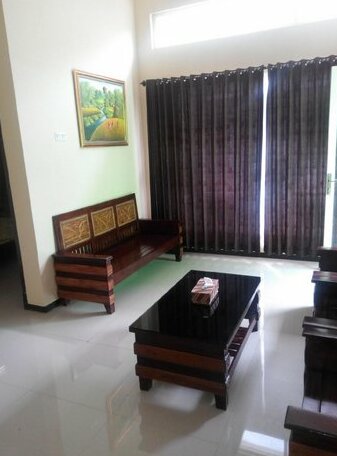 Homestay Farabella Batu - Photo2