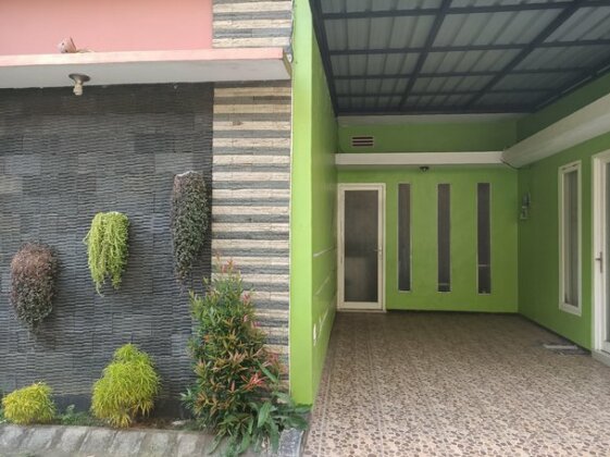 Homestay Farabella Batu - Photo3