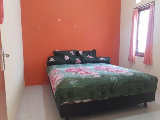 Lisa Homestay Batu - Photo2