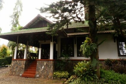 OYO 604 Cemara's Residence