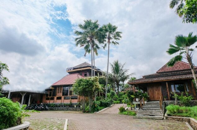 OYO 774 Villa 007 Sengkaling - Photo5